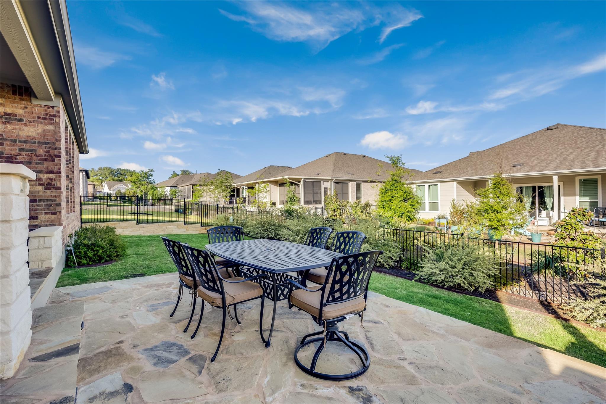102 Pointer Ln, Georgetown, TX 78633