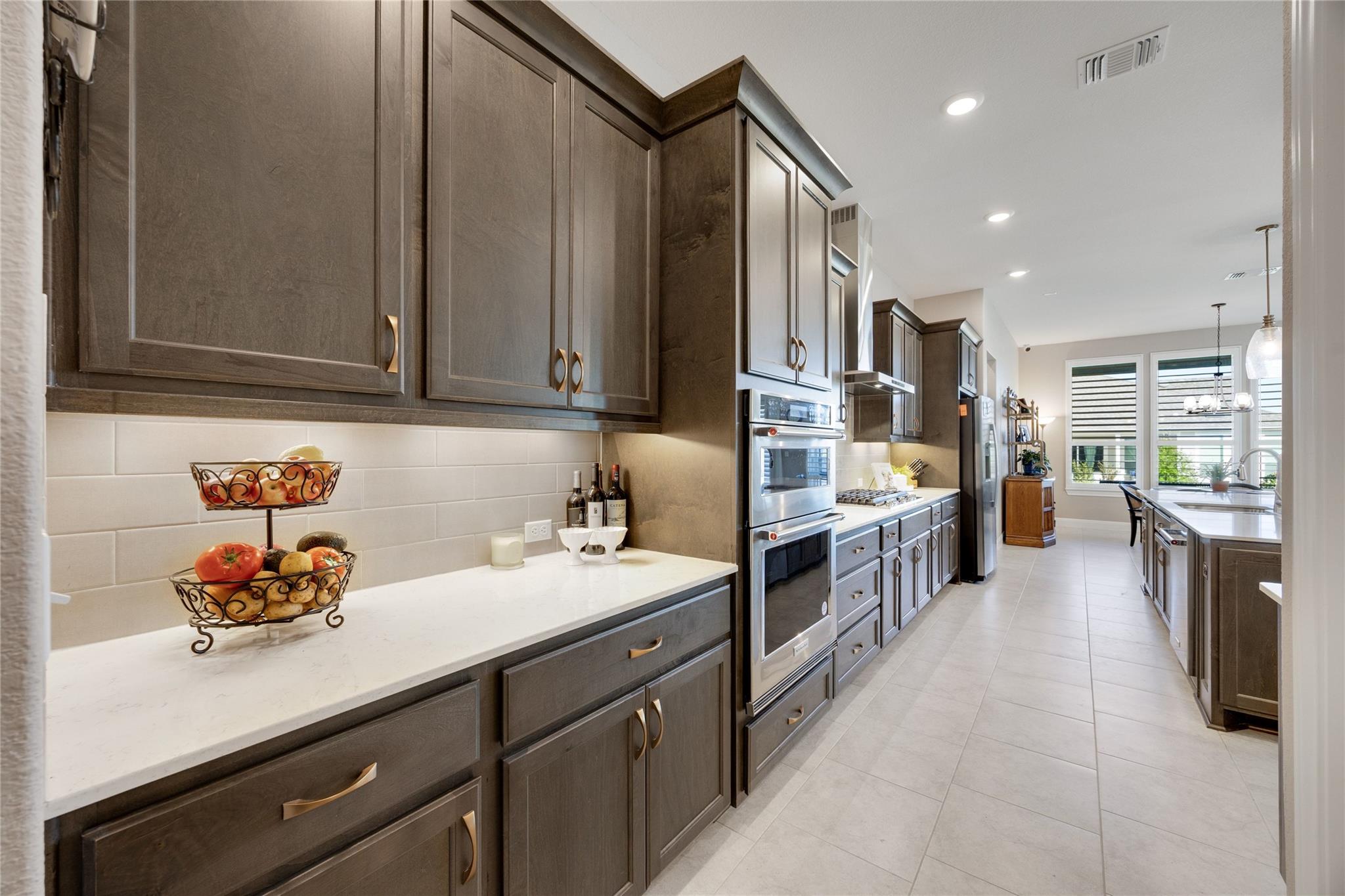 102 Pointer Ln, Georgetown, TX 78633