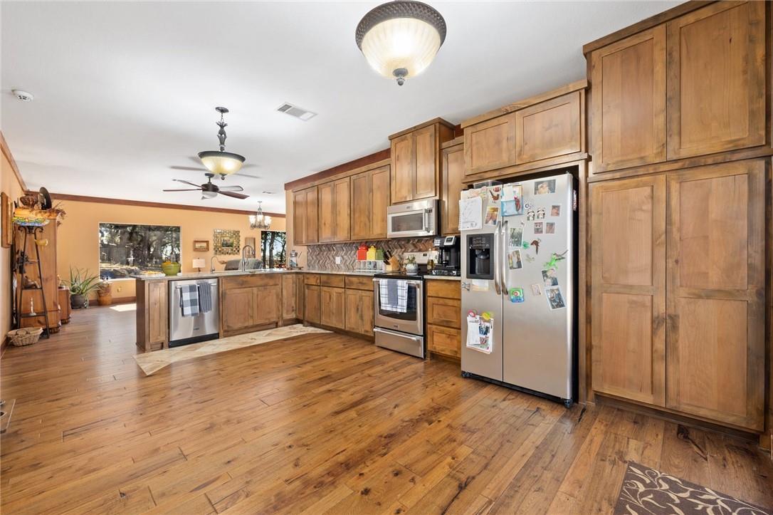 4909 Lookout Ridge Dr, Marble Falls, TX 78654