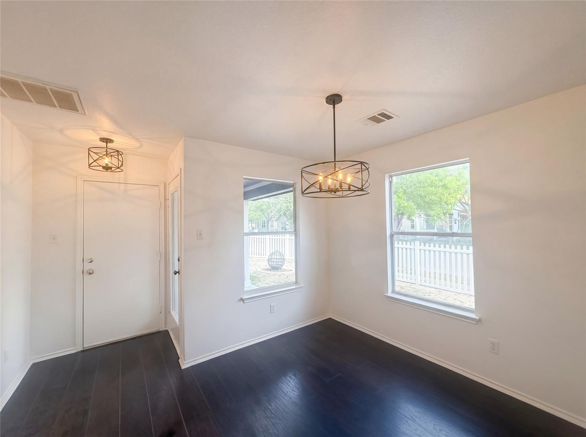 110 Strawn, Kyle, TX 78640