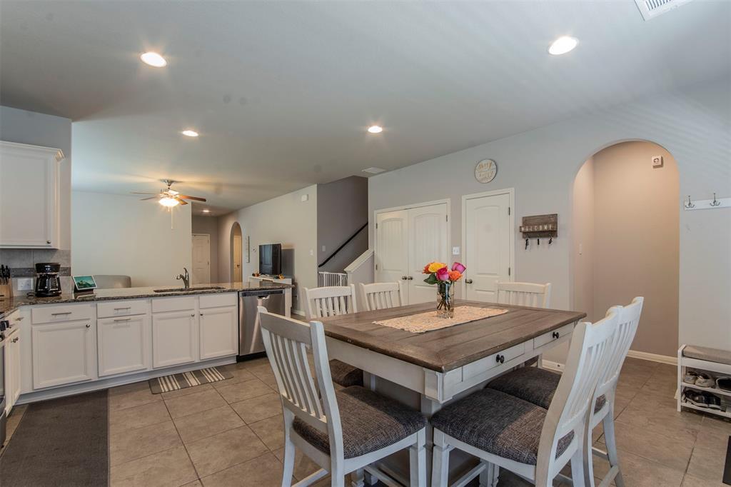 352 S Brook Dr, Leander, TX 78641