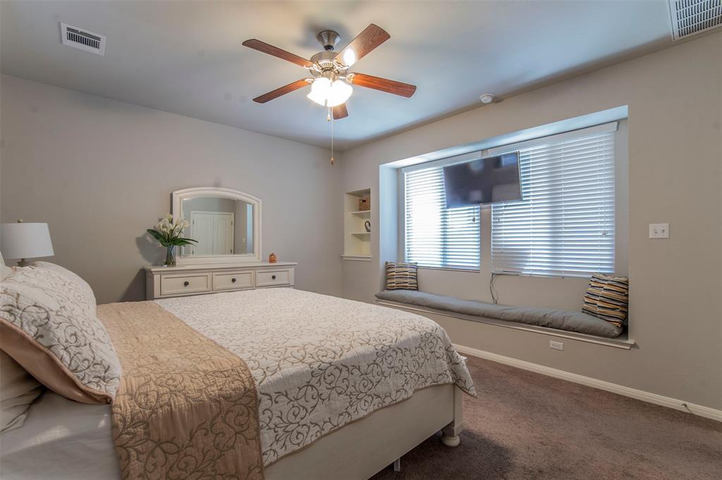 352 S Brook Dr, Leander, TX 78641