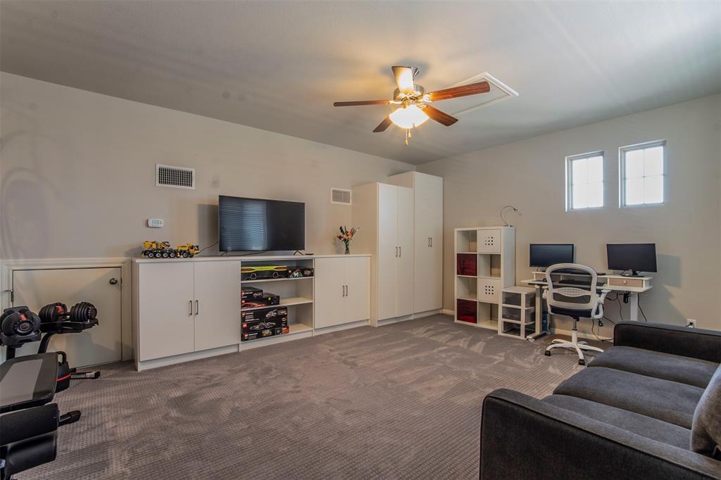 352 S Brook Dr, Leander, TX 78641