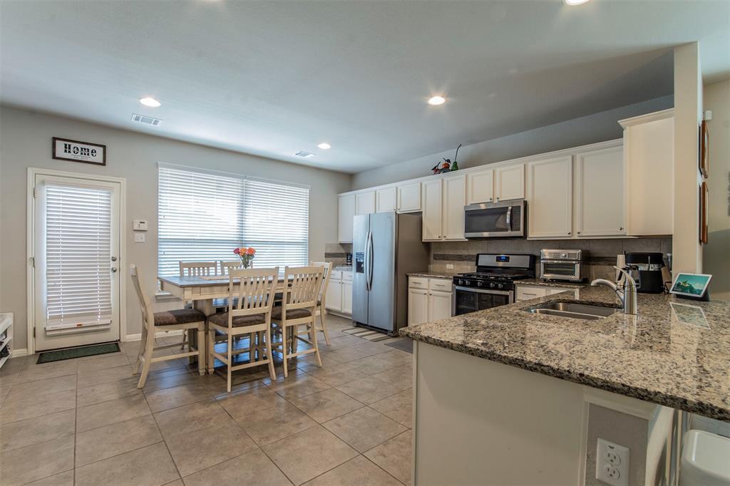 352 S Brook Dr, Leander, TX 78641