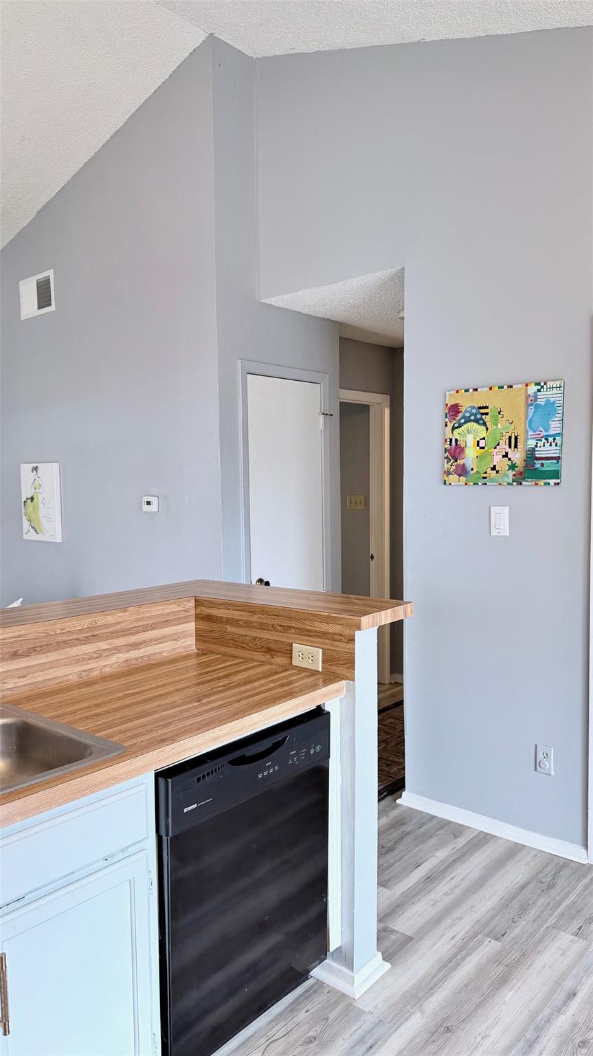 1411 Gracy Farms Ln # unit #96, Austin, TX 78758