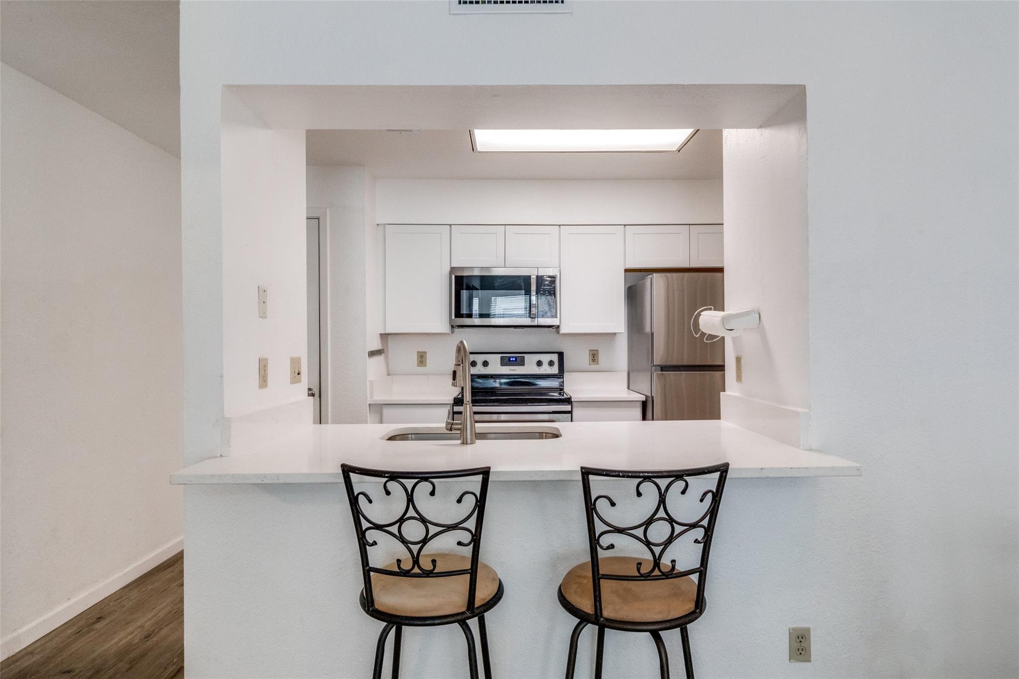 807 W 25th St # 214, Austin, TX 78705