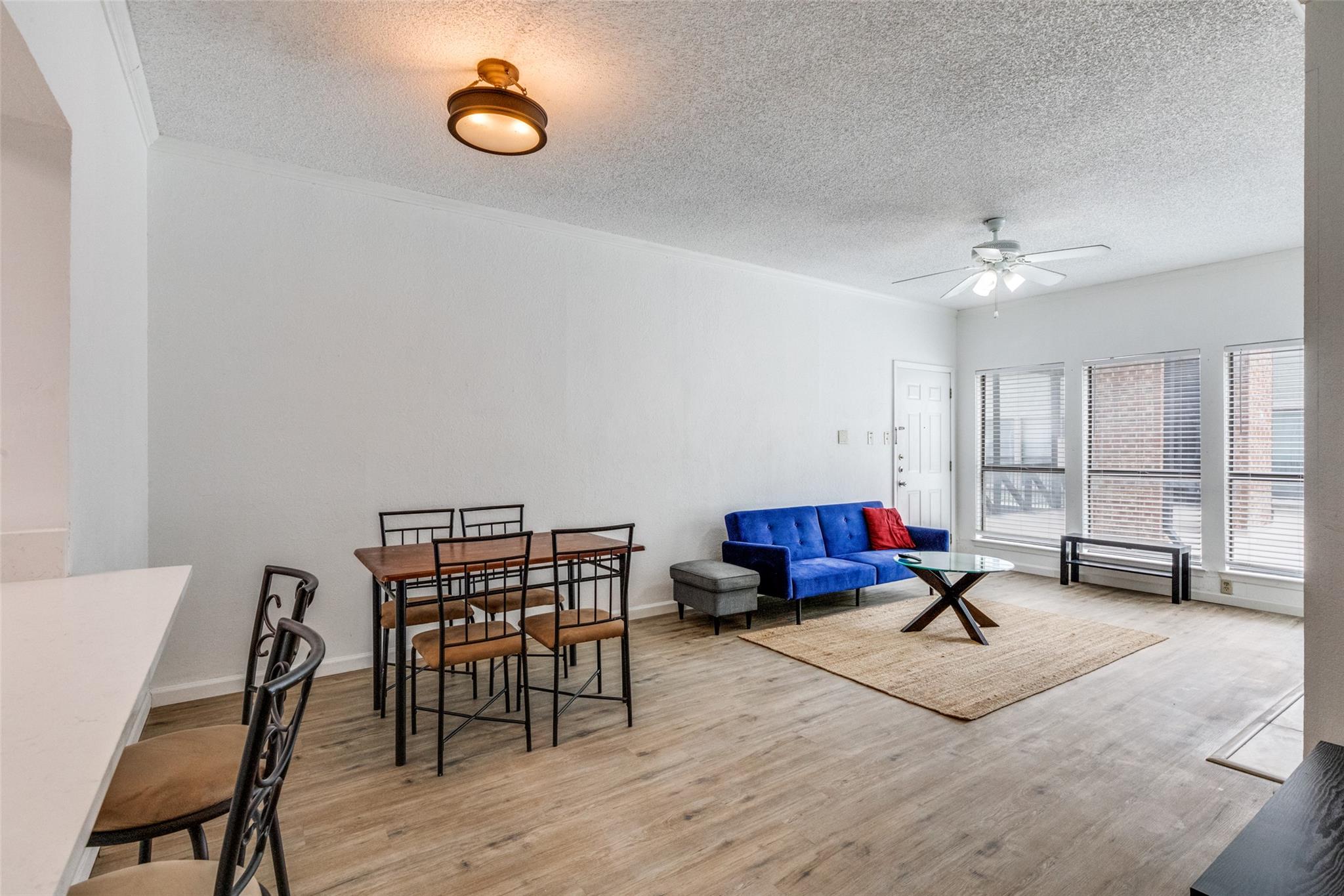 807 W 25th St # 214, Austin, TX 78705