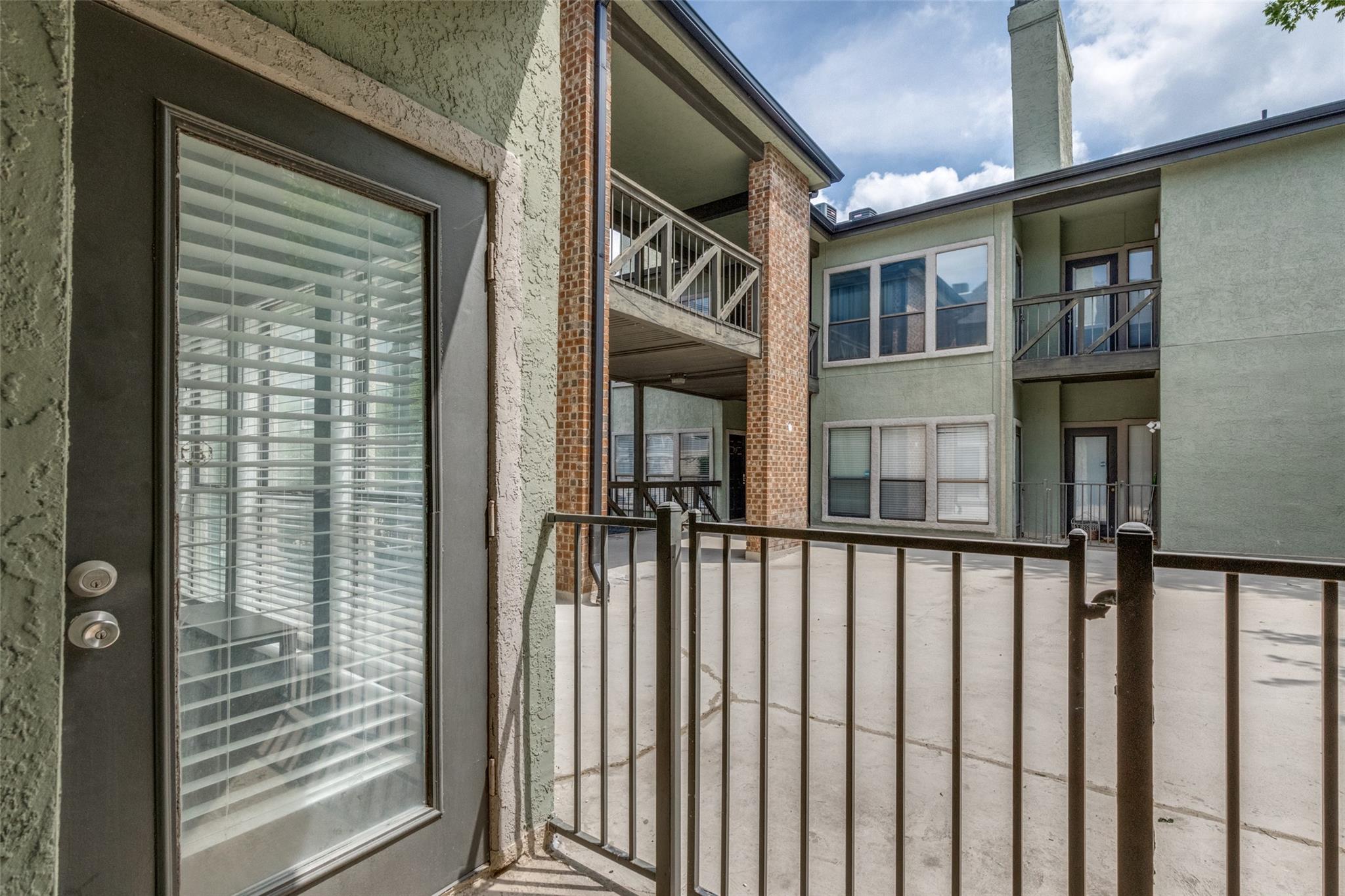 807 W 25th St # 214, Austin, TX 78705