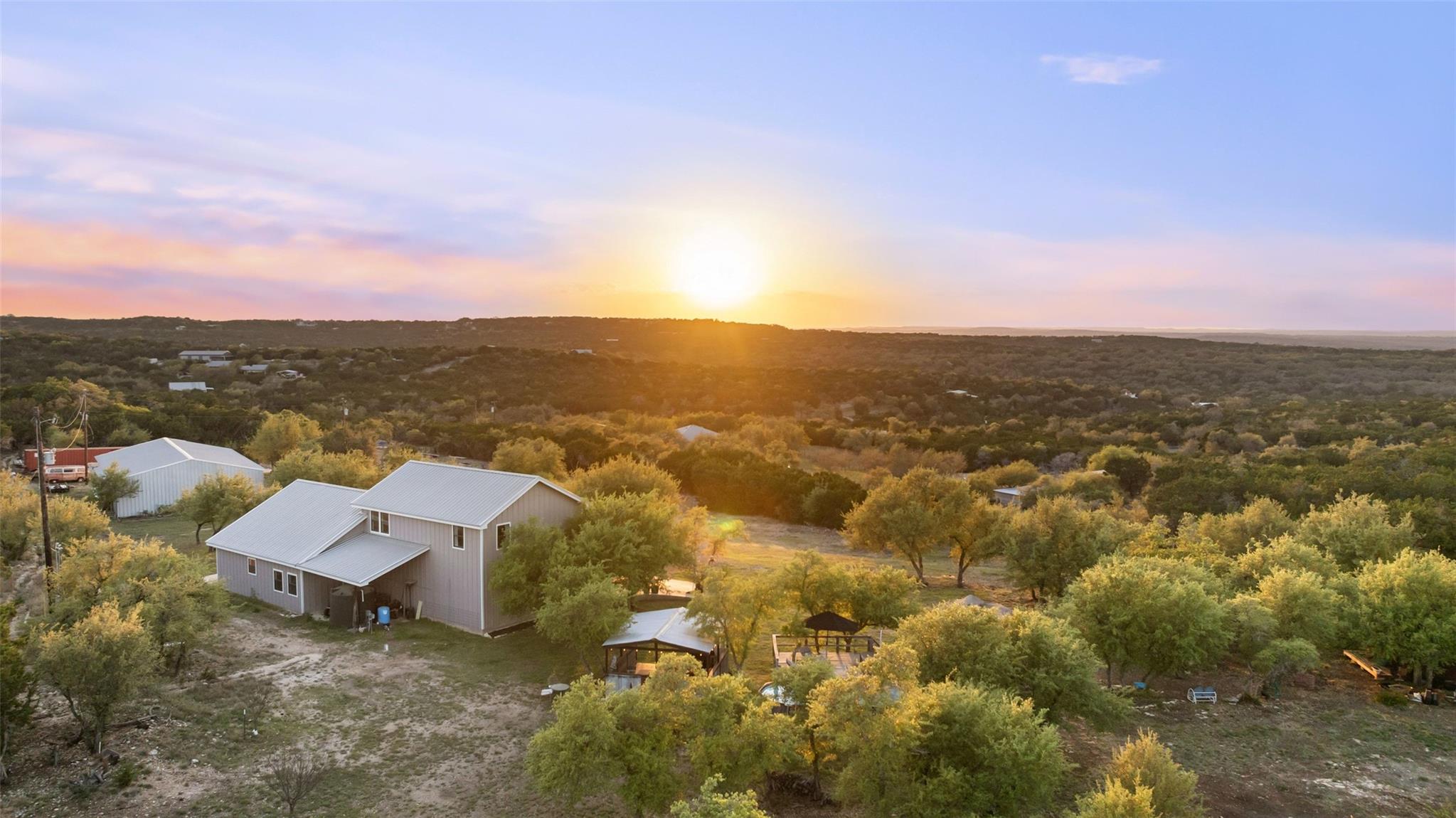 2025 Cripple Creek Stage Rd, Dripping Springs, TX 78620