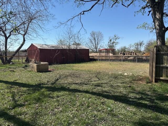 517 Giddings St, Lexington, TX 78947