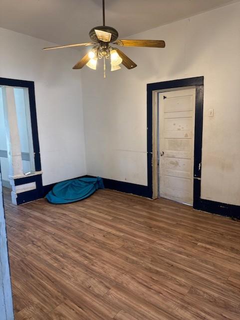 517 Giddings St, Lexington, TX 78947