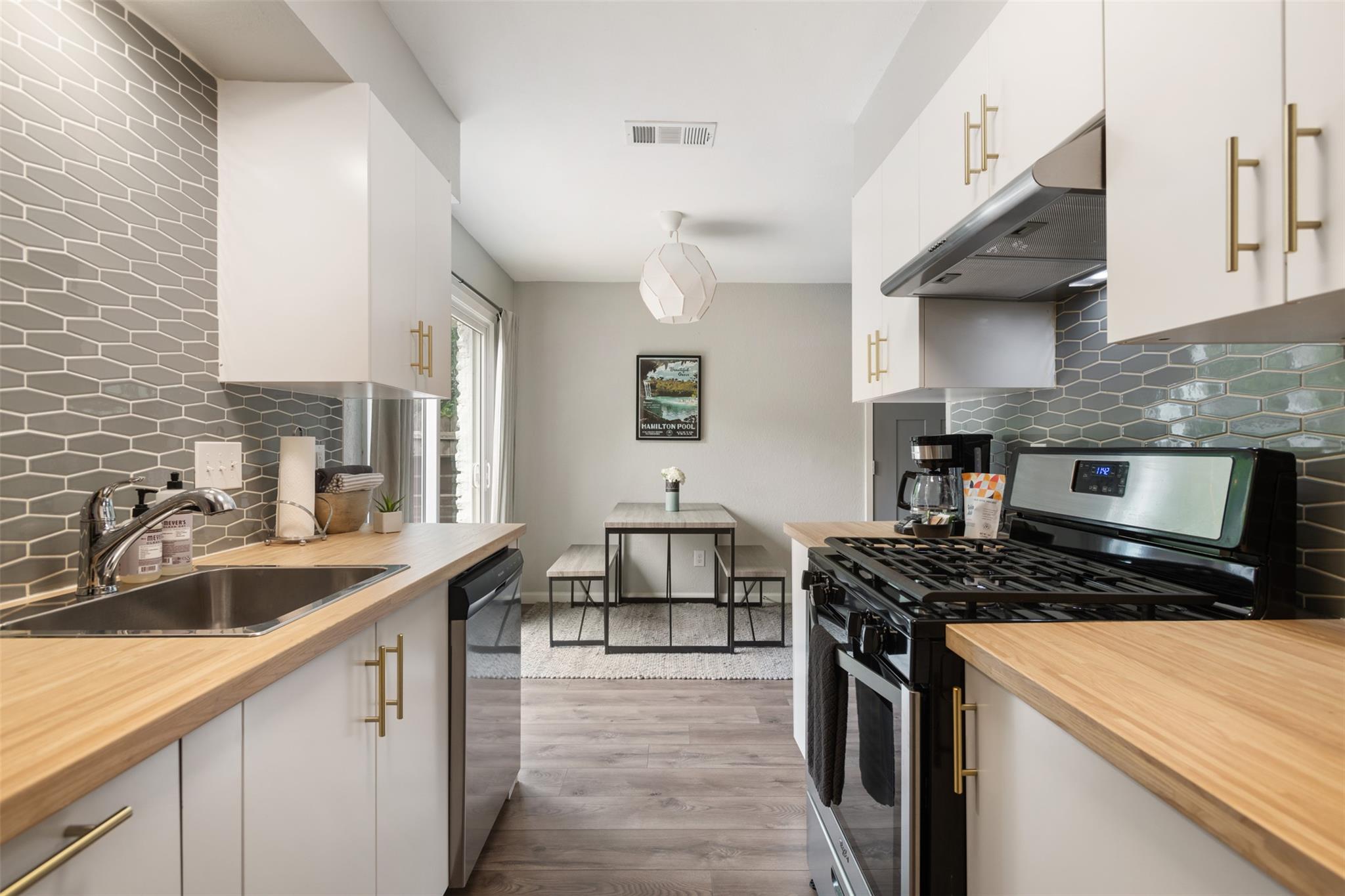 802 Ramble Ln, Austin, TX 78745