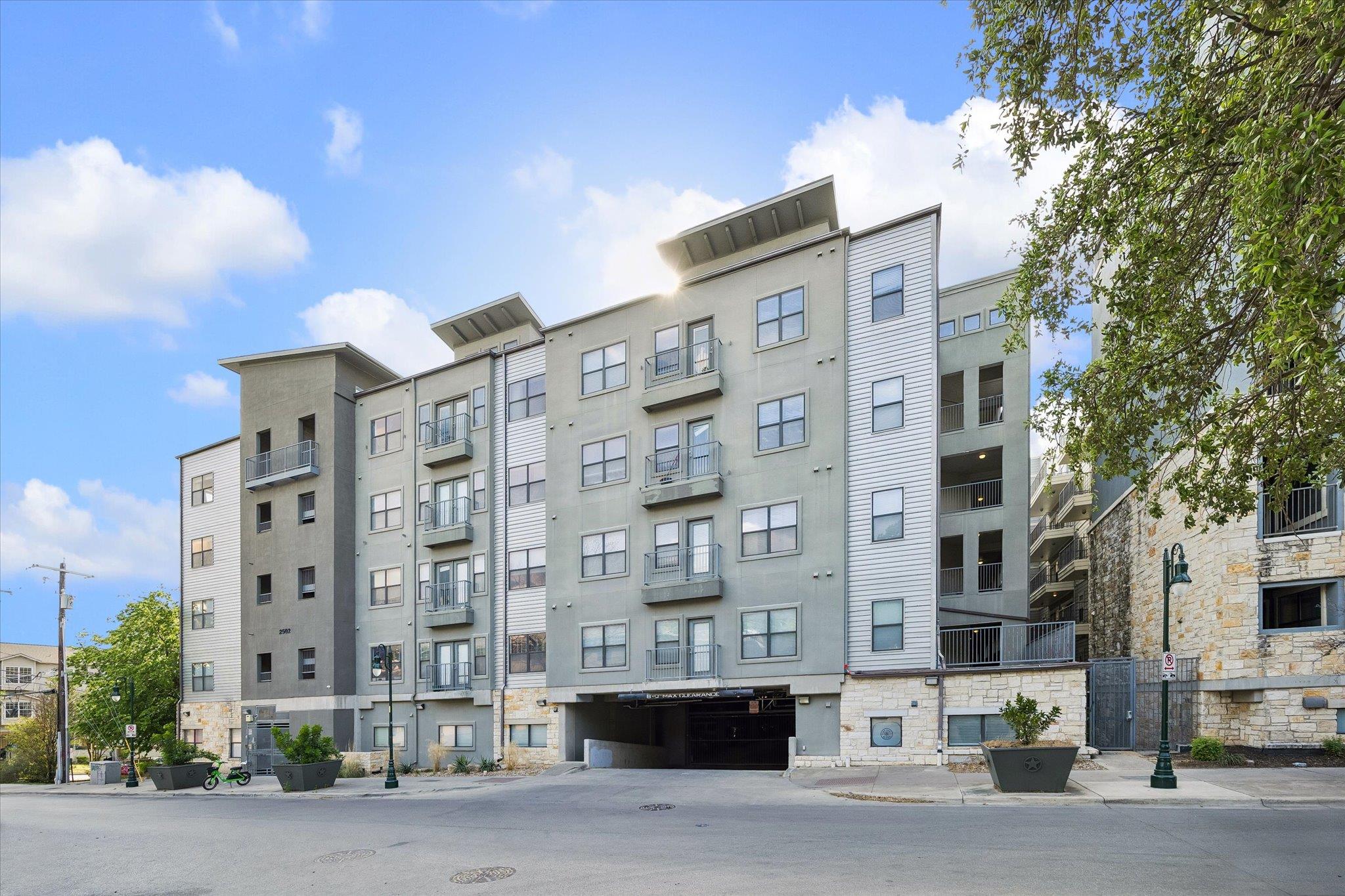 2502 Leon St # 506, Austin, TX 78705