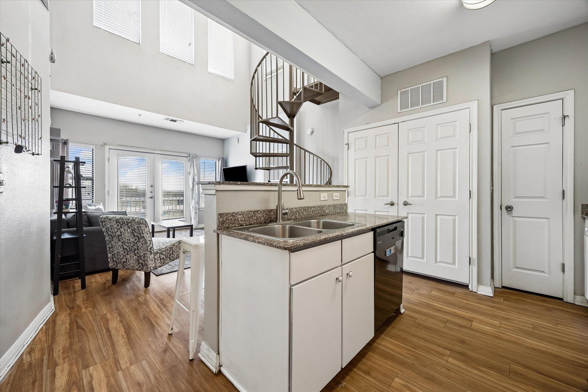 2502 Leon St # 506, Austin, TX 78705