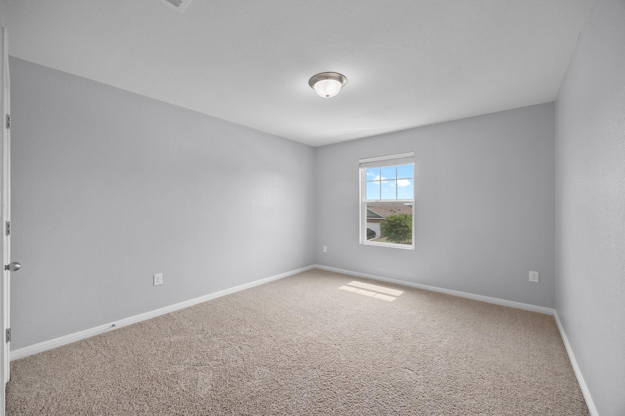 320 Bell Rings Dr, Jarrell, TX 76537