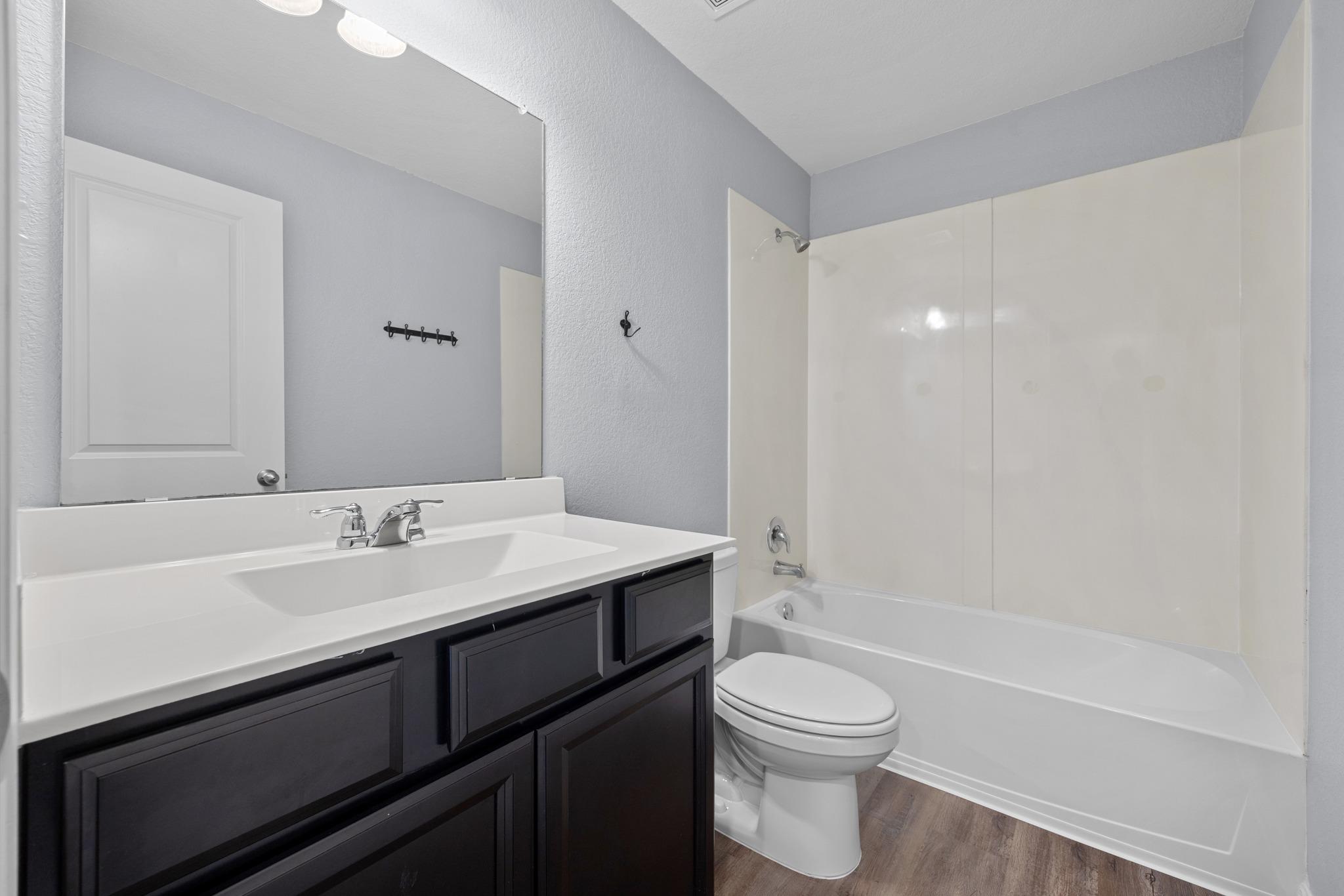 320 Bell Rings Dr, Jarrell, TX 76537