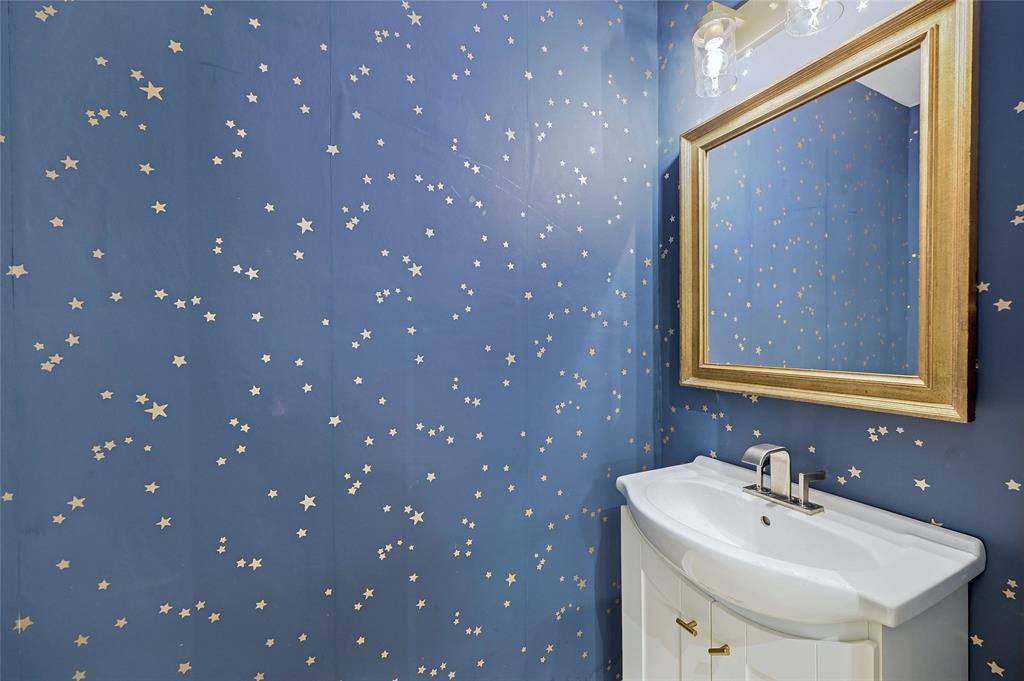 5330 Balcones Dr # G, Austin, TX 78731