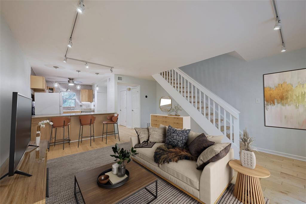 5330 Balcones Dr # G, Austin, TX 78731