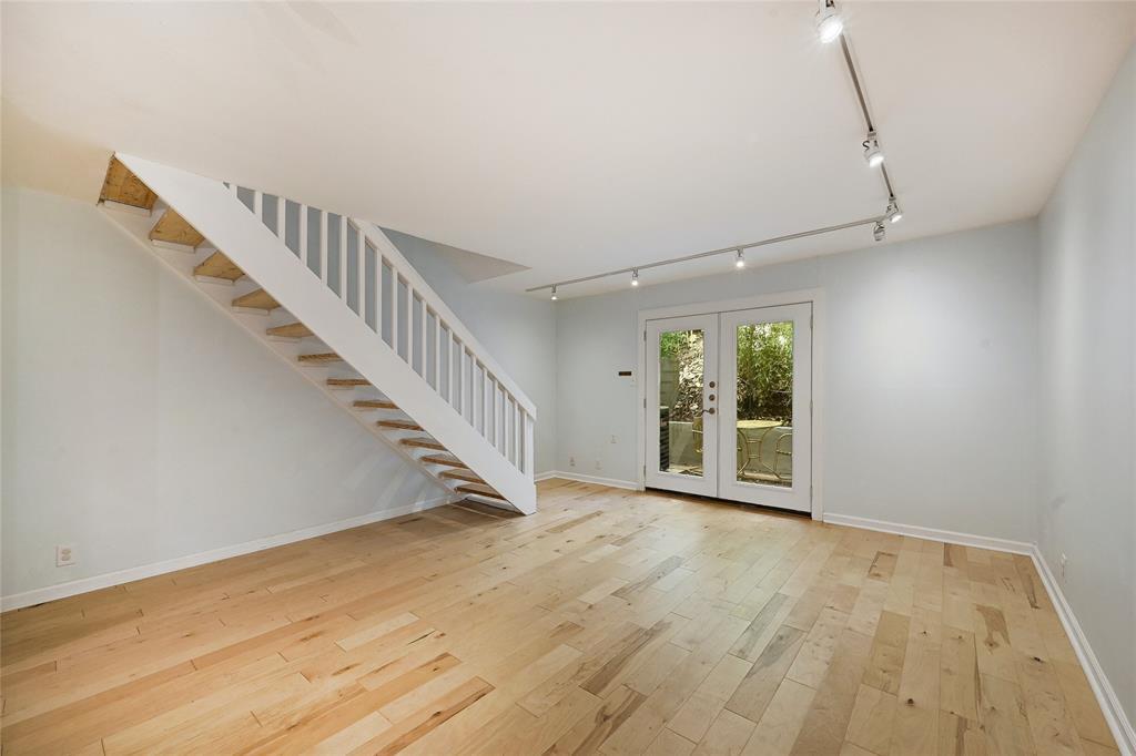 5330 Balcones Dr # G, Austin, TX 78731