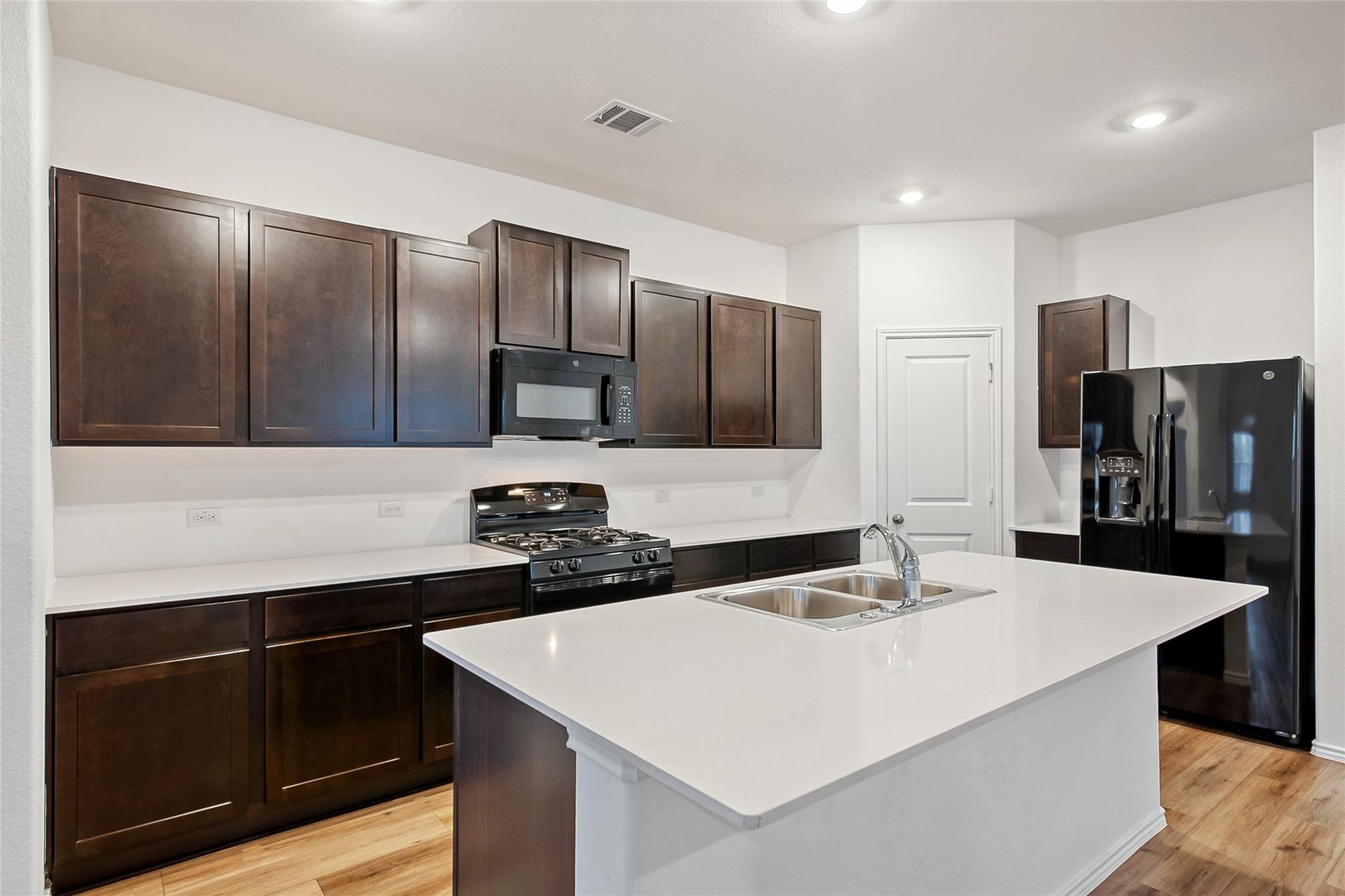 430 Doherty, Kyle, TX 78640