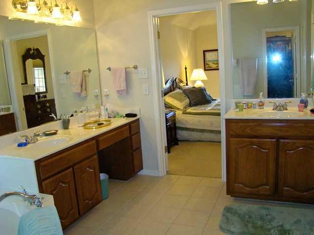 10700 Pointe View Dr, Austin, TX 78738