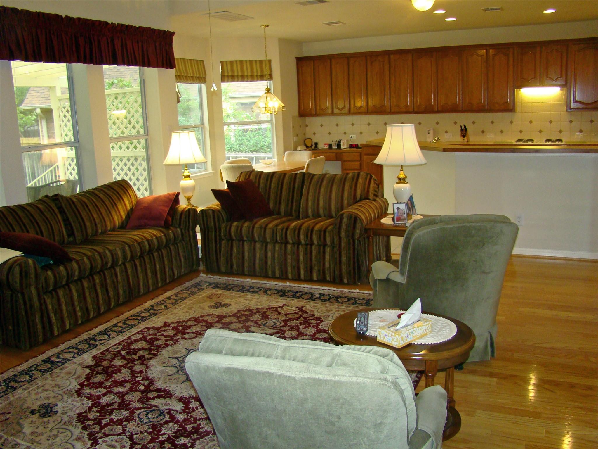 10700 Pointe View Dr, Austin, TX 78738