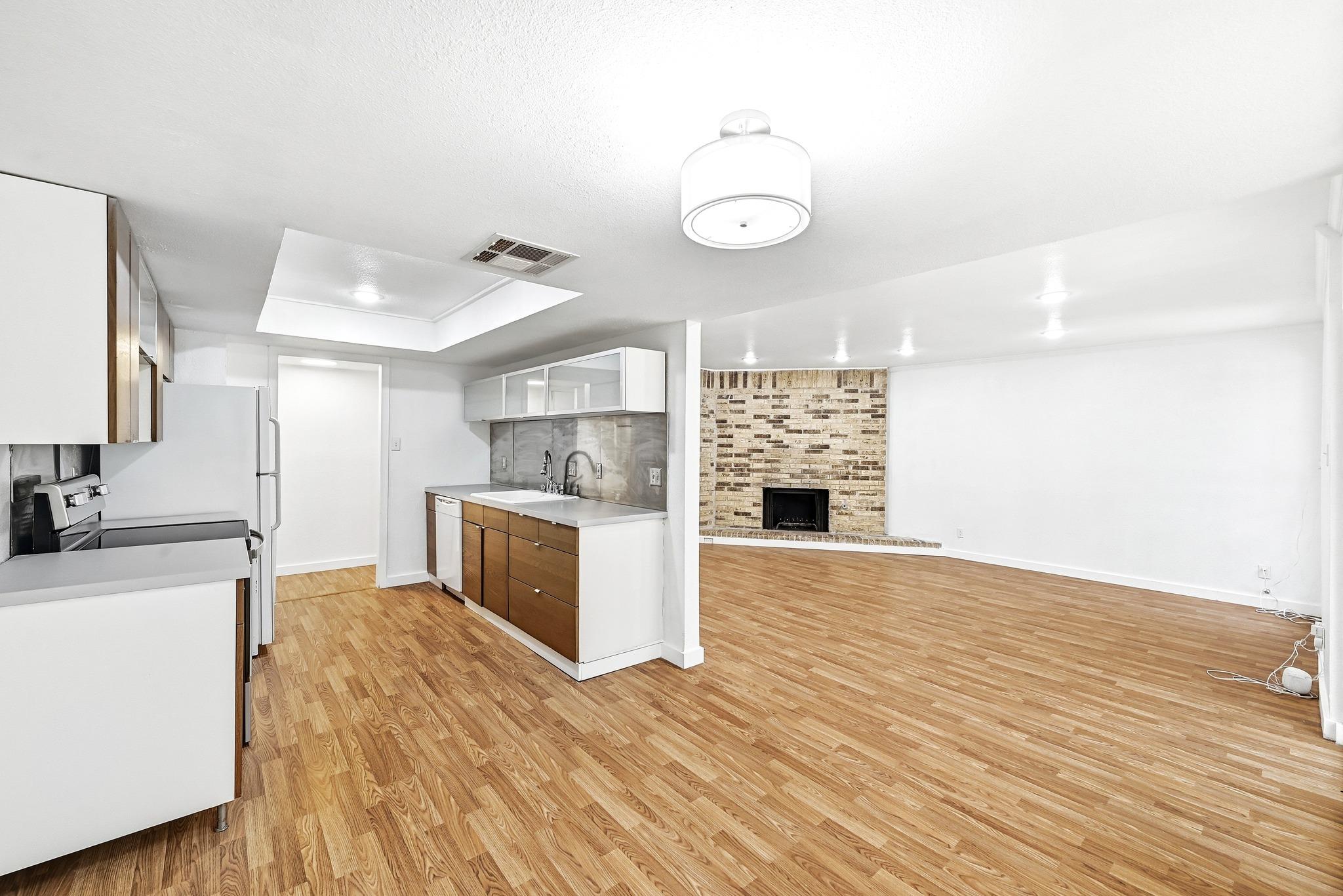 8301 Belclaire Ln, Austin, TX 78748