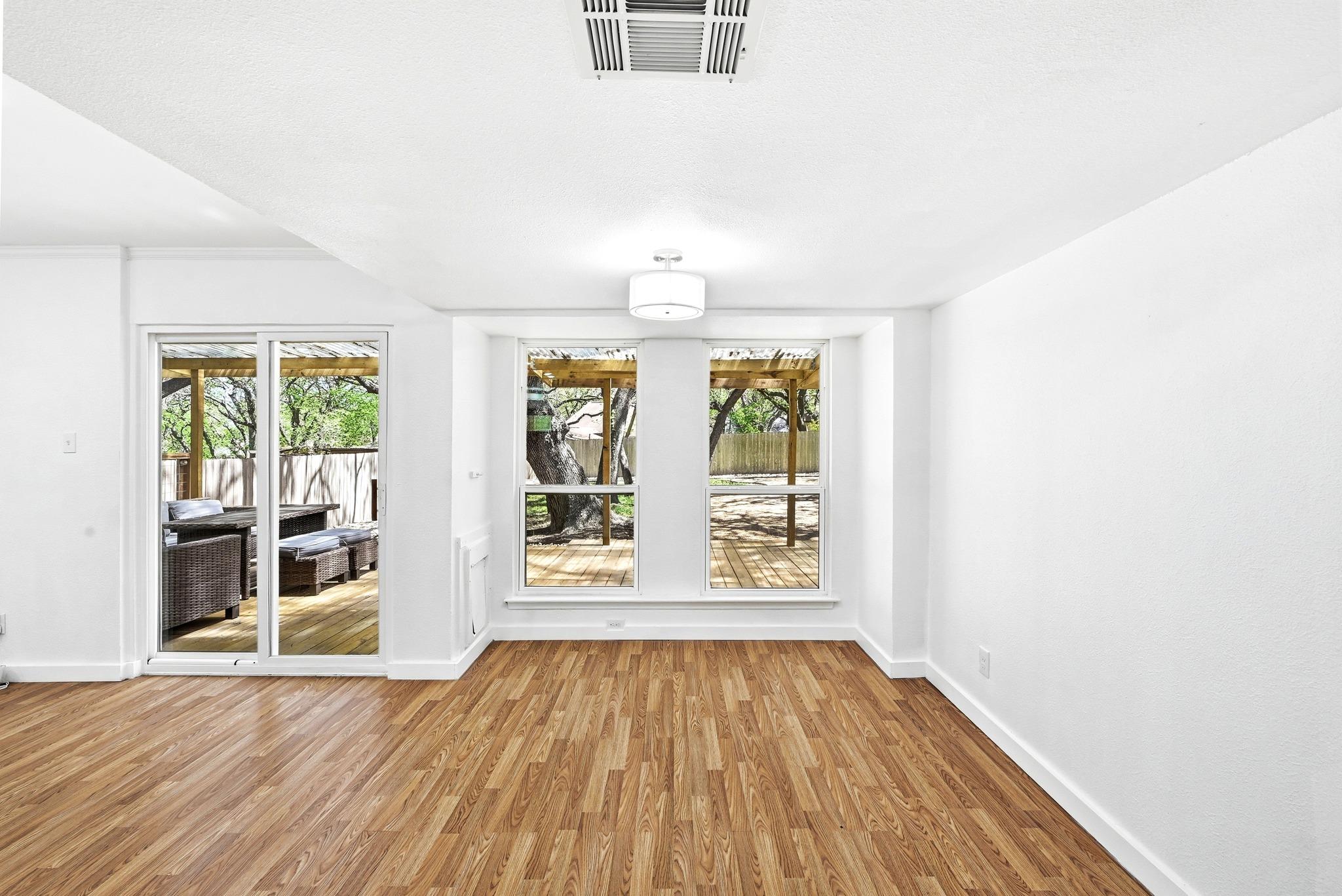 8301 Belclaire Ln, Austin, TX 78748