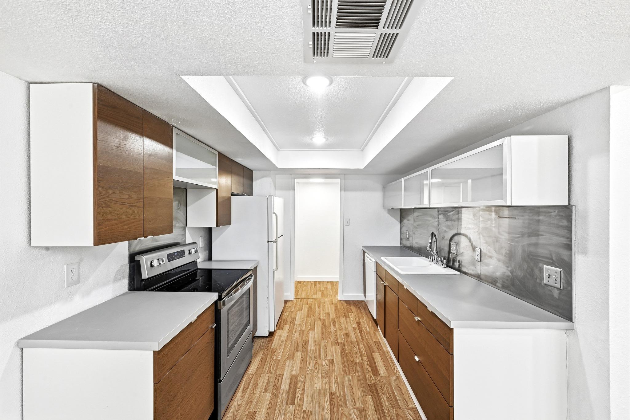 8301 Belclaire Ln, Austin, TX 78748