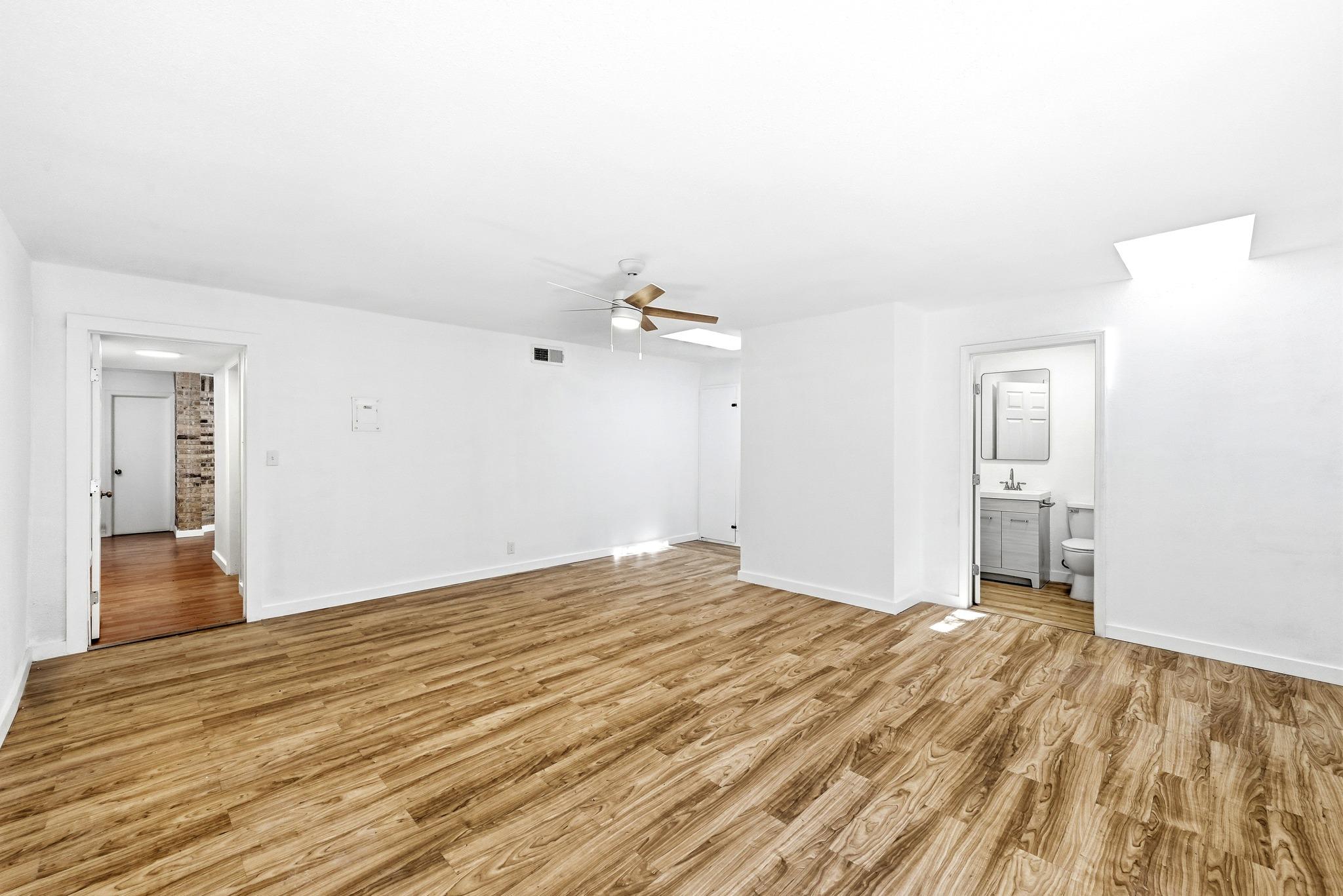 8301 Belclaire Ln, Austin, TX 78748