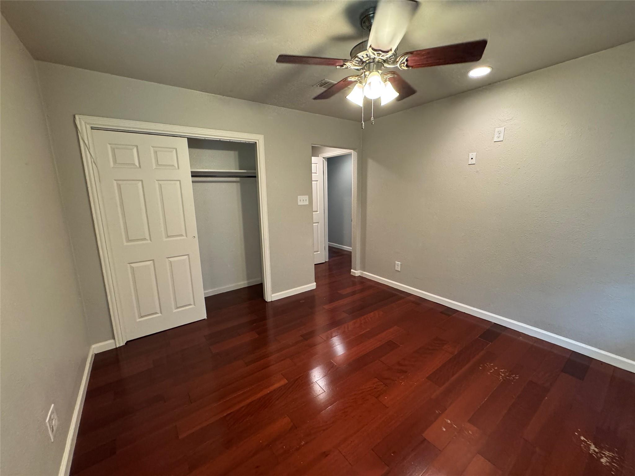 300 W COVINGTON Dr, Austin, TX 78753