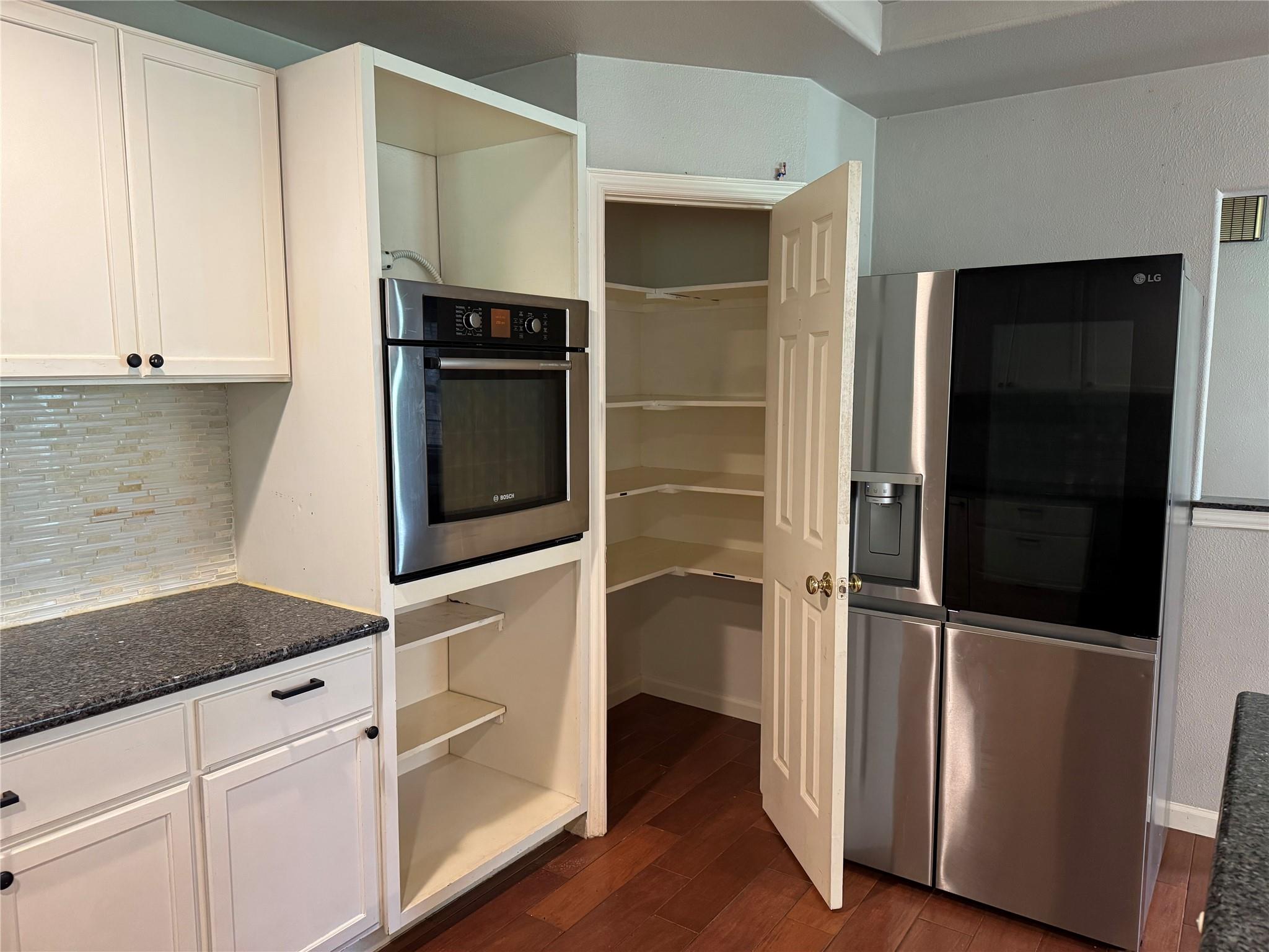 300 W COVINGTON Dr, Austin, TX 78753