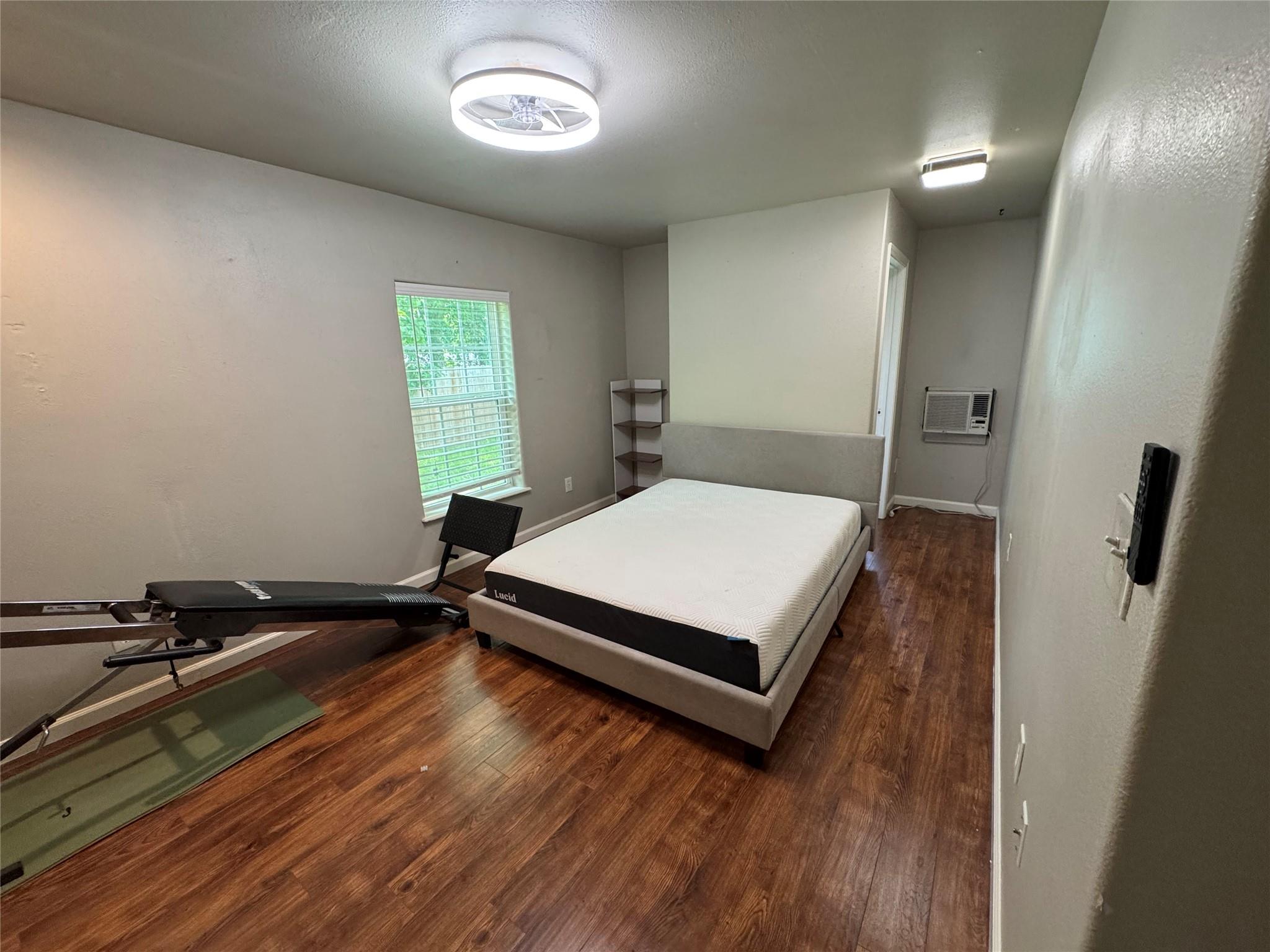 300 W COVINGTON Dr, Austin, TX 78753