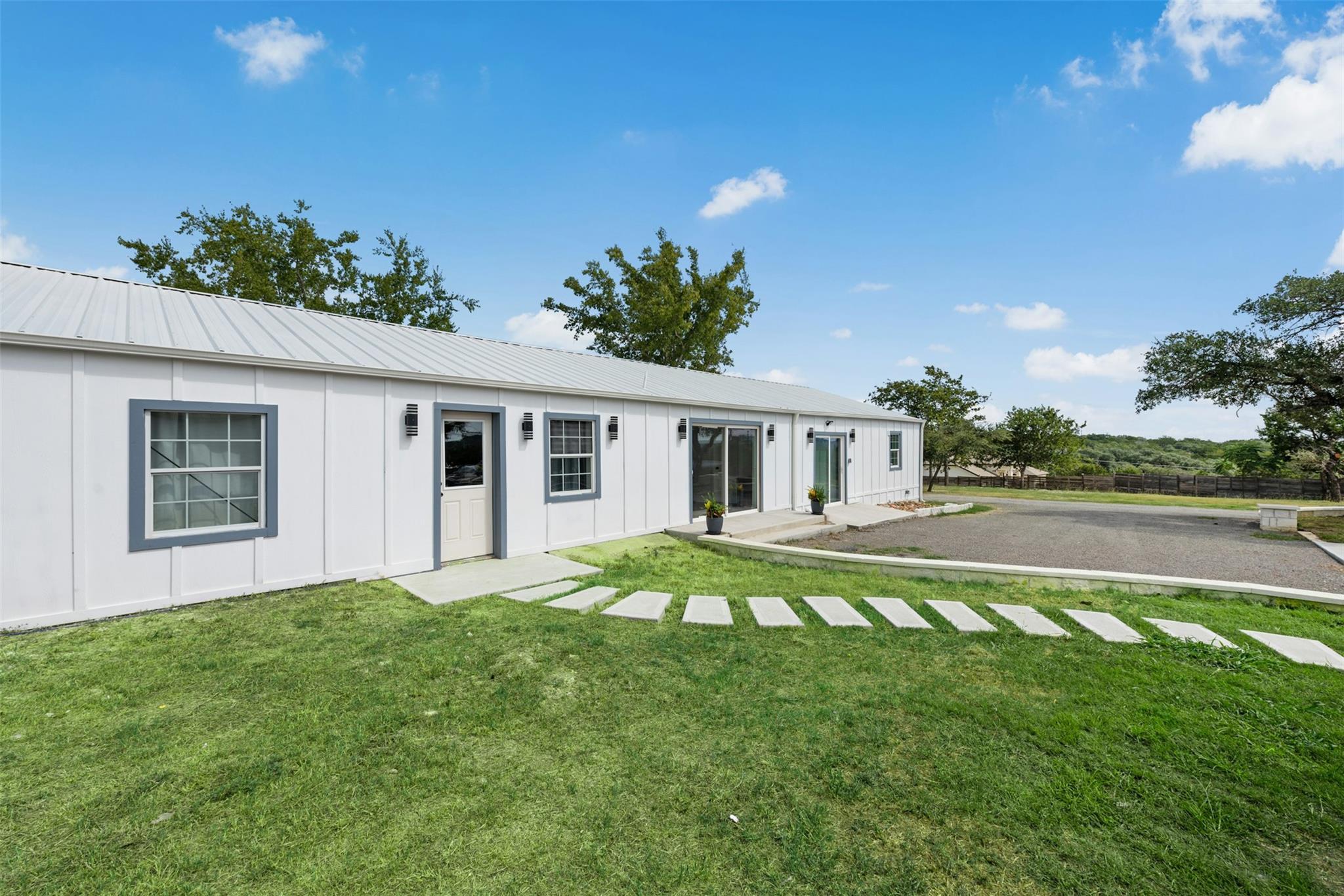 14300 Summit View Dr, Leander, TX 78641