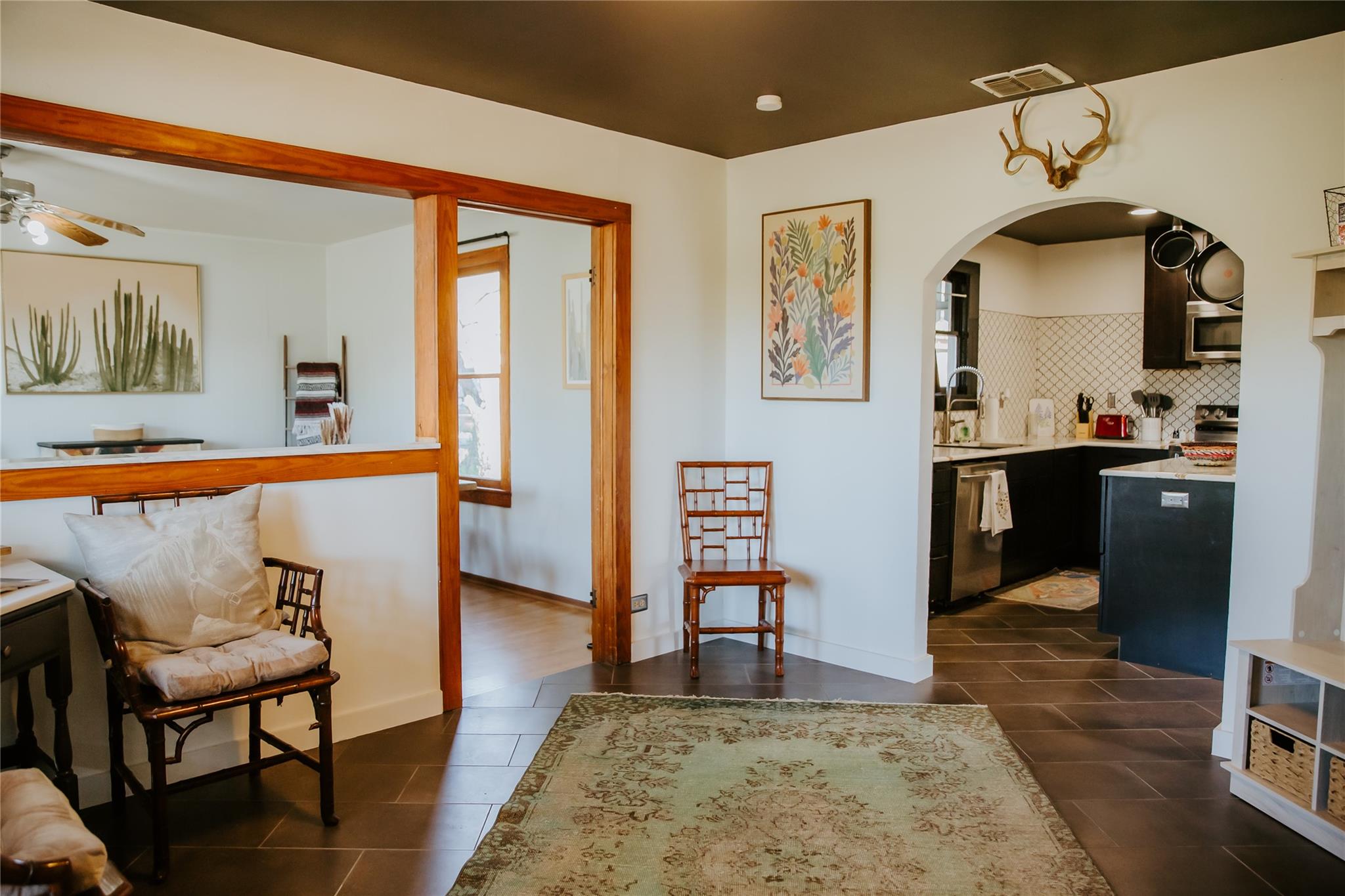 604 W Pecan St, Johnson City, TX 78636