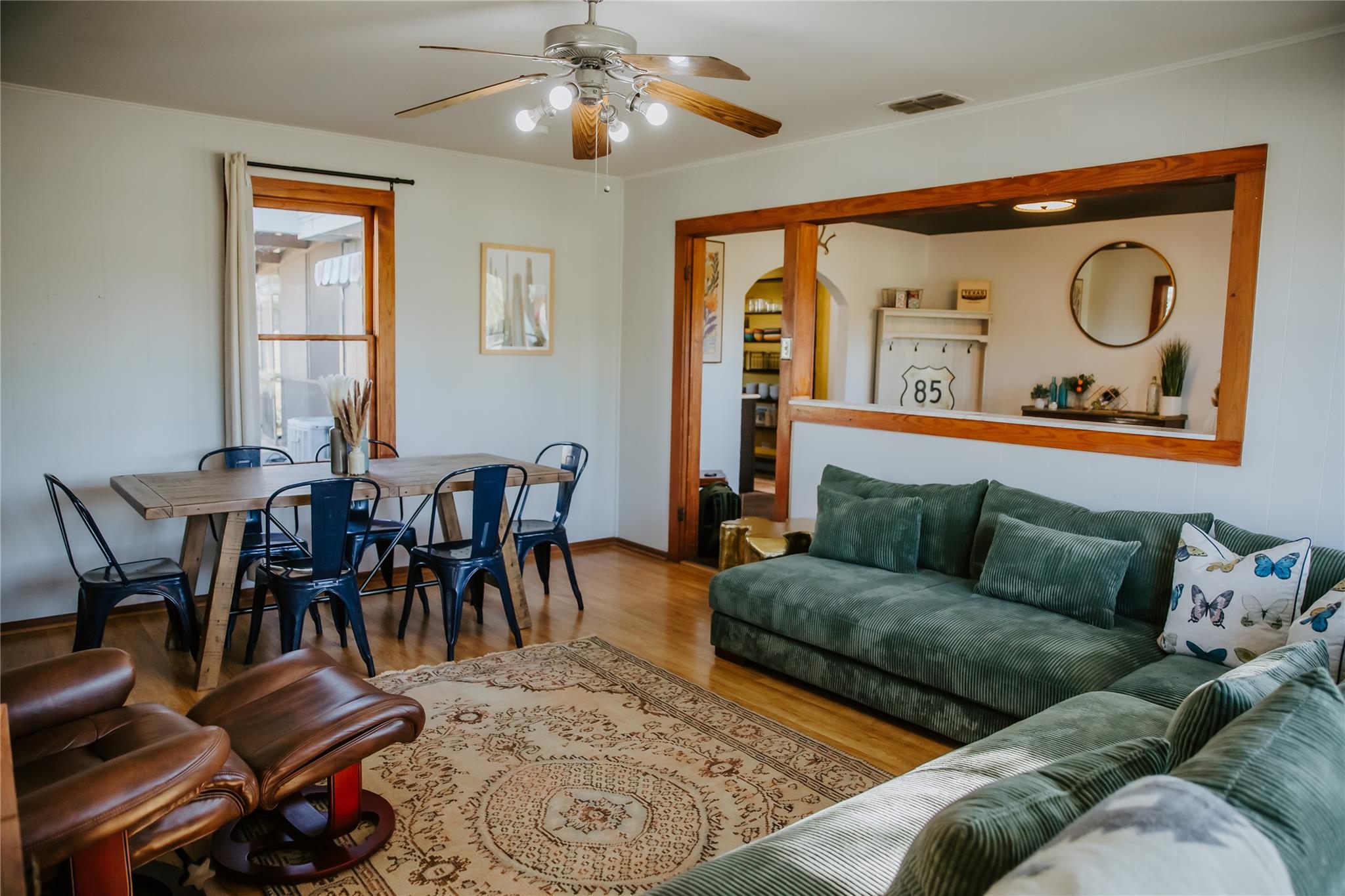 604 W Pecan St, Johnson City, TX 78636