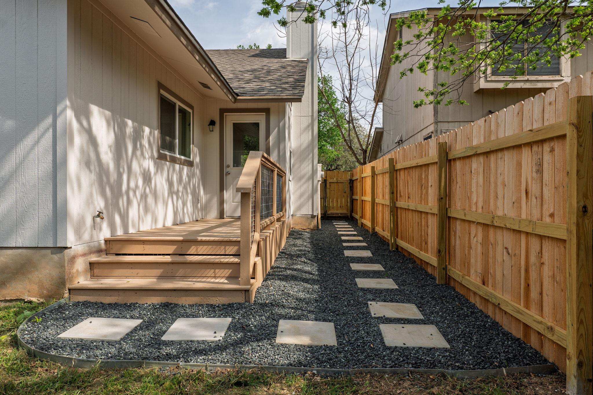 8304 Mauai Dr, Austin, TX 78749