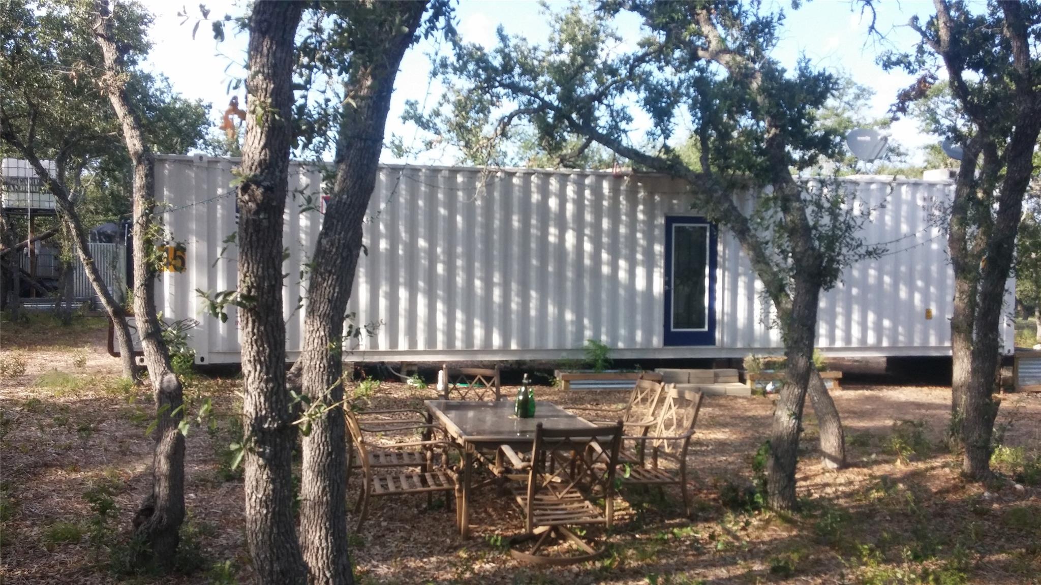 385 Country Ln, Dripping Springs, TX 78620