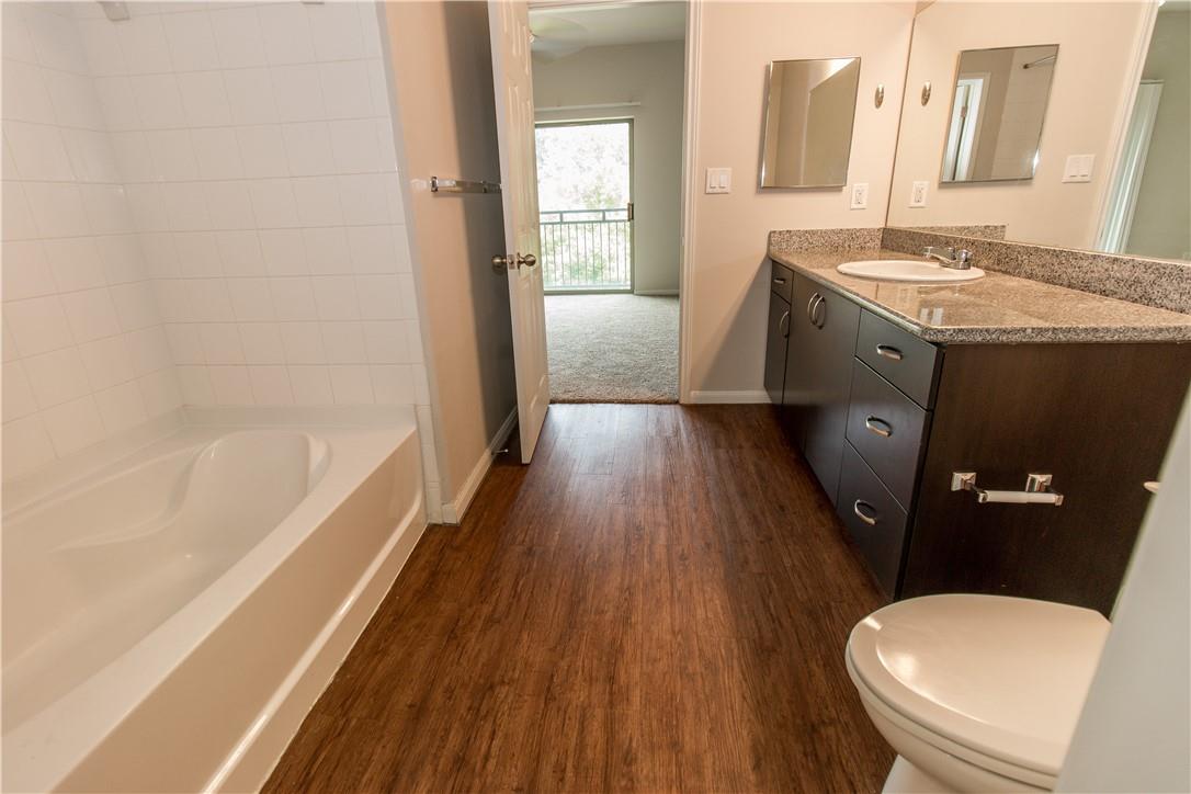 1401 E 4th St # 201, Austin, TX 78702