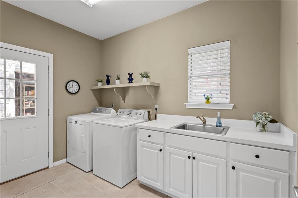 124 Hurst Creek Rd, Austin, TX 78734