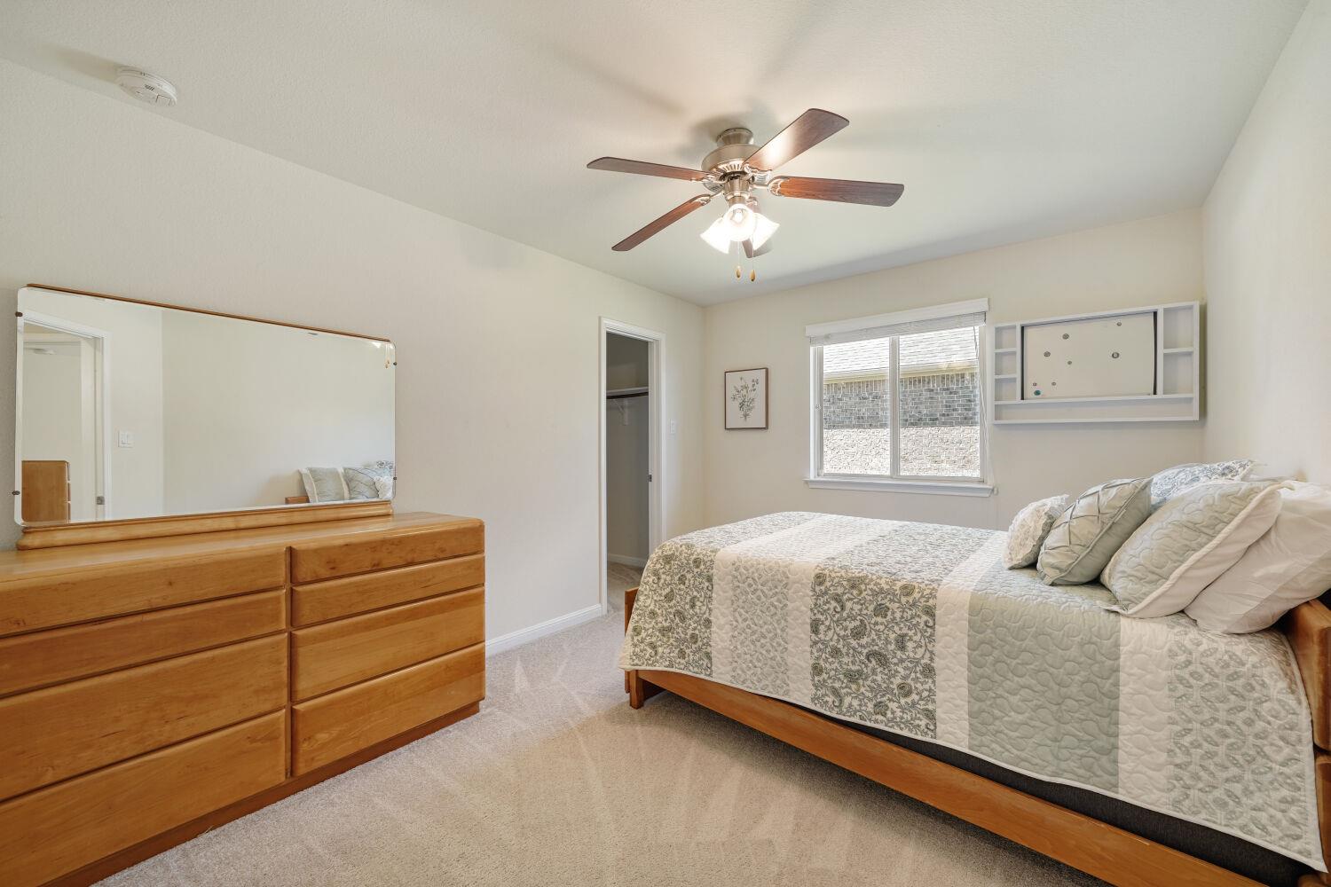 831 Oyster Crk, Buda, TX 78610