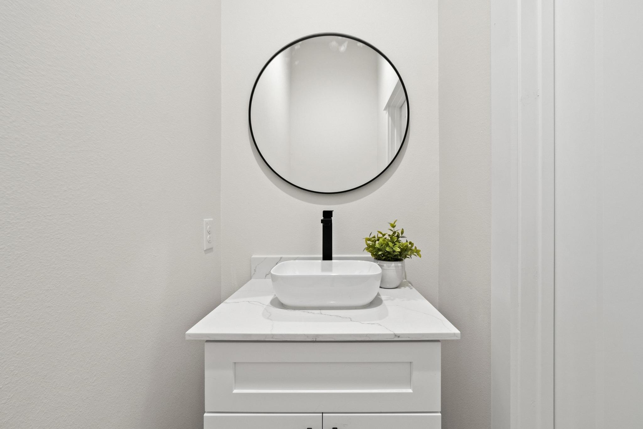 2309 Montopolis Dr # 4, Austin, TX 78741