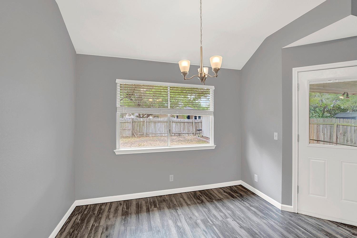 140 Riley Cv, Kyle, TX 78640