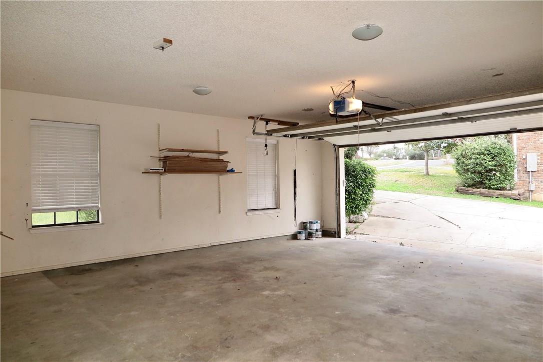 201 Norwood St W, Georgetown, TX 78628