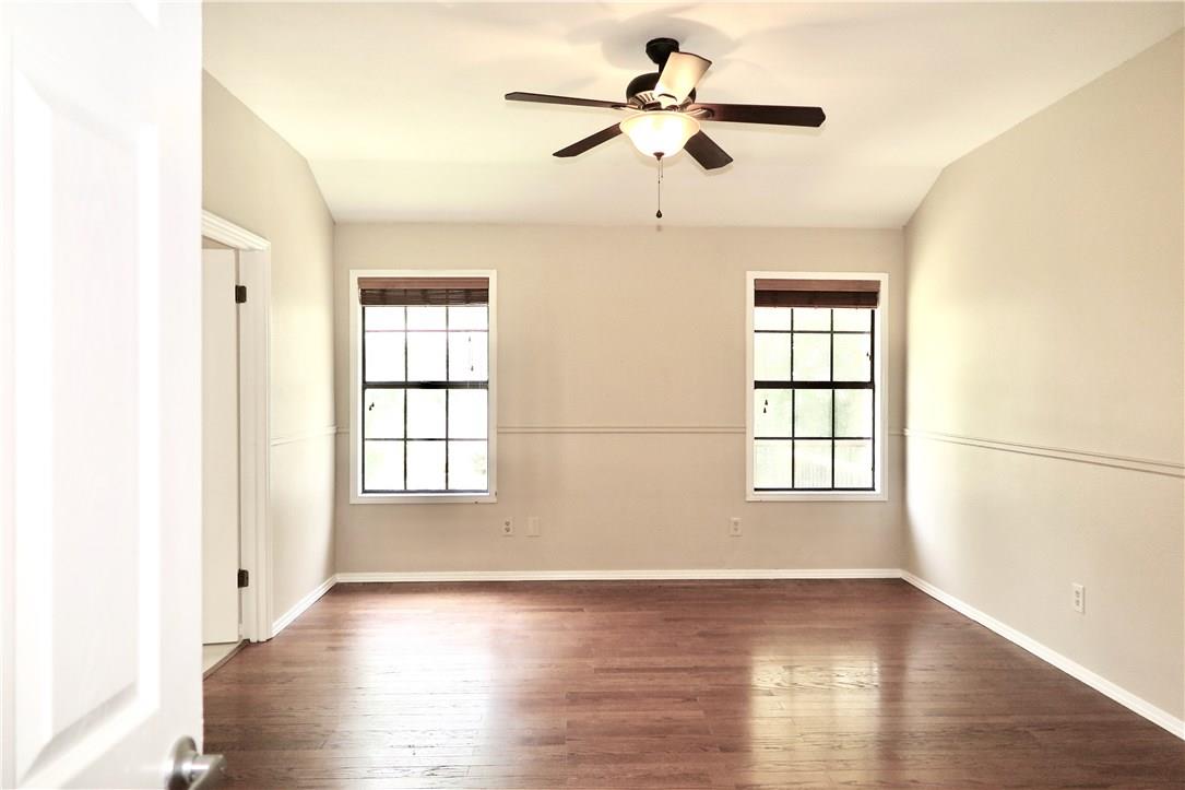 201 Norwood St W, Georgetown, TX 78628