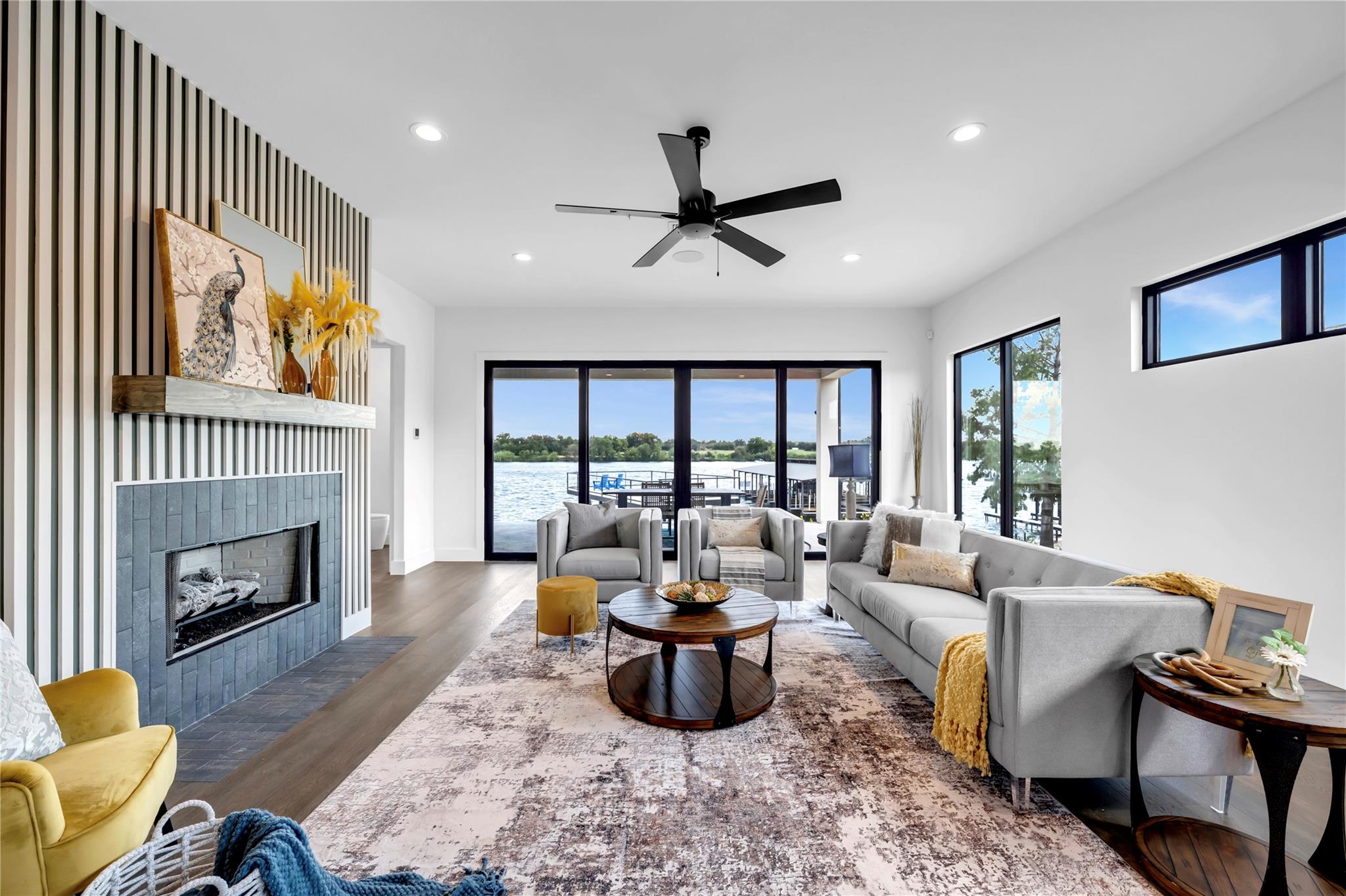 144 Riverfront Ln, Kingsland, TX 78639