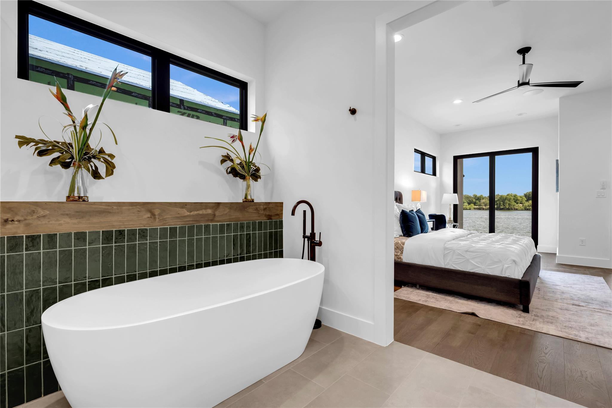 144 Riverfront Ln, Kingsland, TX 78639