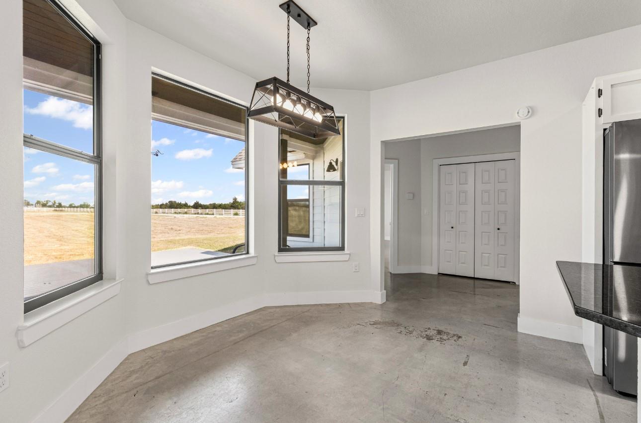 821 Silent Valley Rd, Lockhart, TX 78644