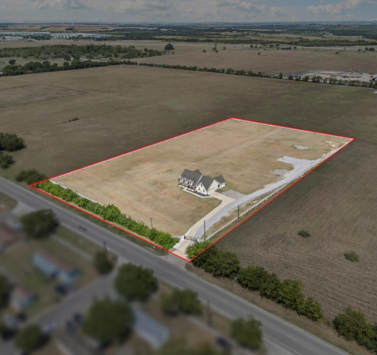 821 Silent Valley Rd, Lockhart, TX 78644