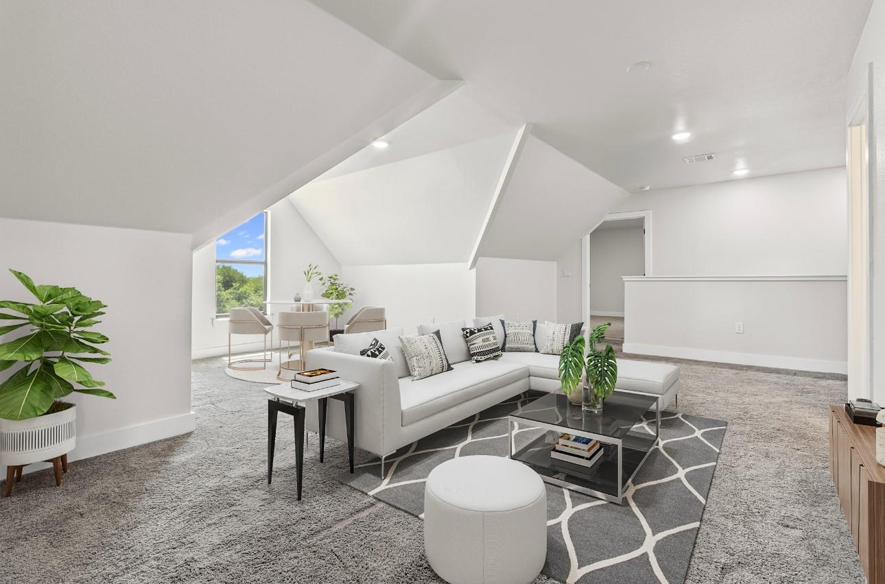 821 Silent Valley Rd, Lockhart, TX 78644